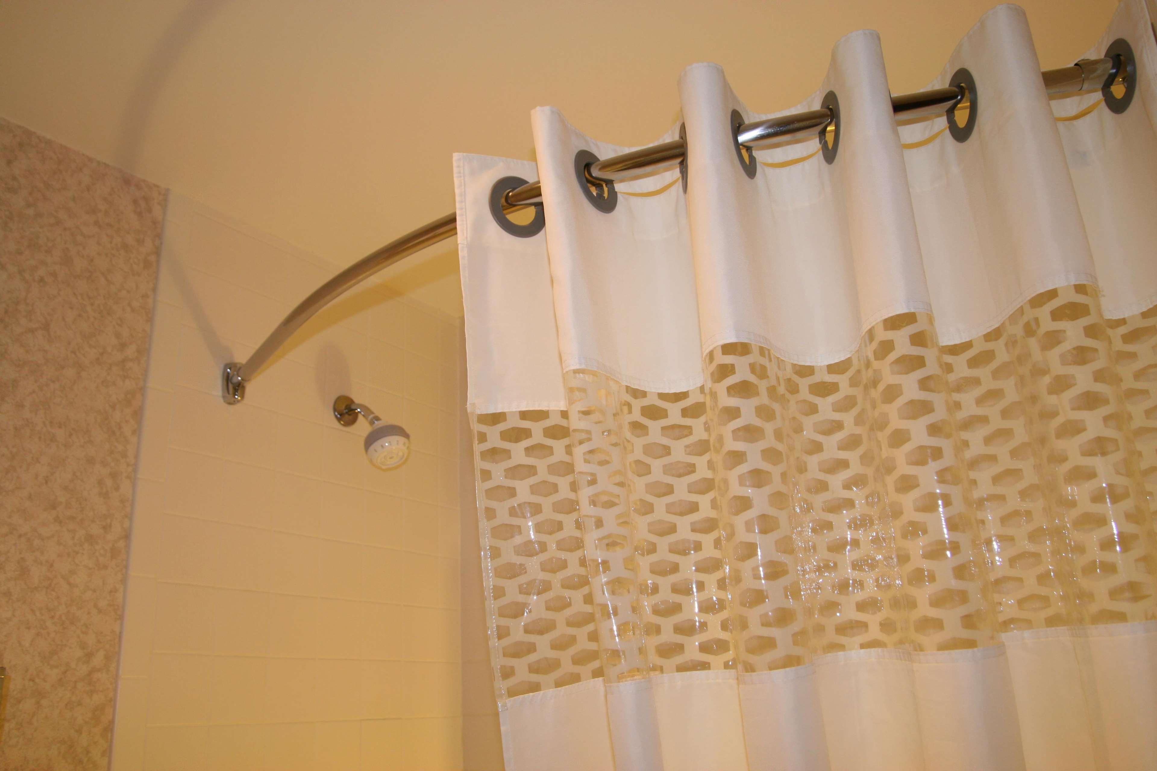 Hampton Inn Greensboro Airport Экстерьер фото