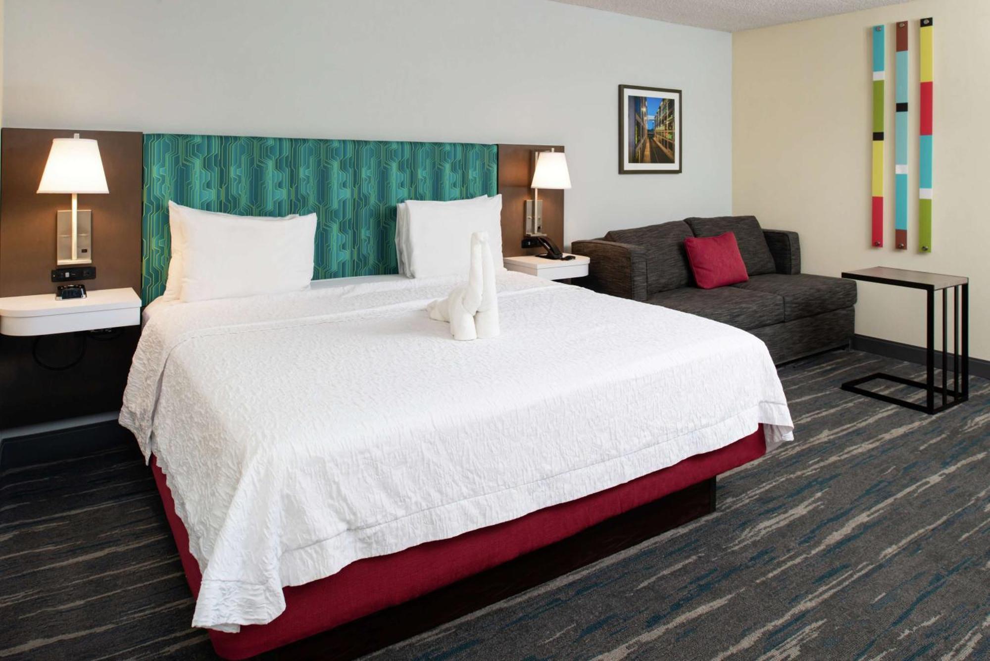 Hampton Inn Greensboro Airport Экстерьер фото