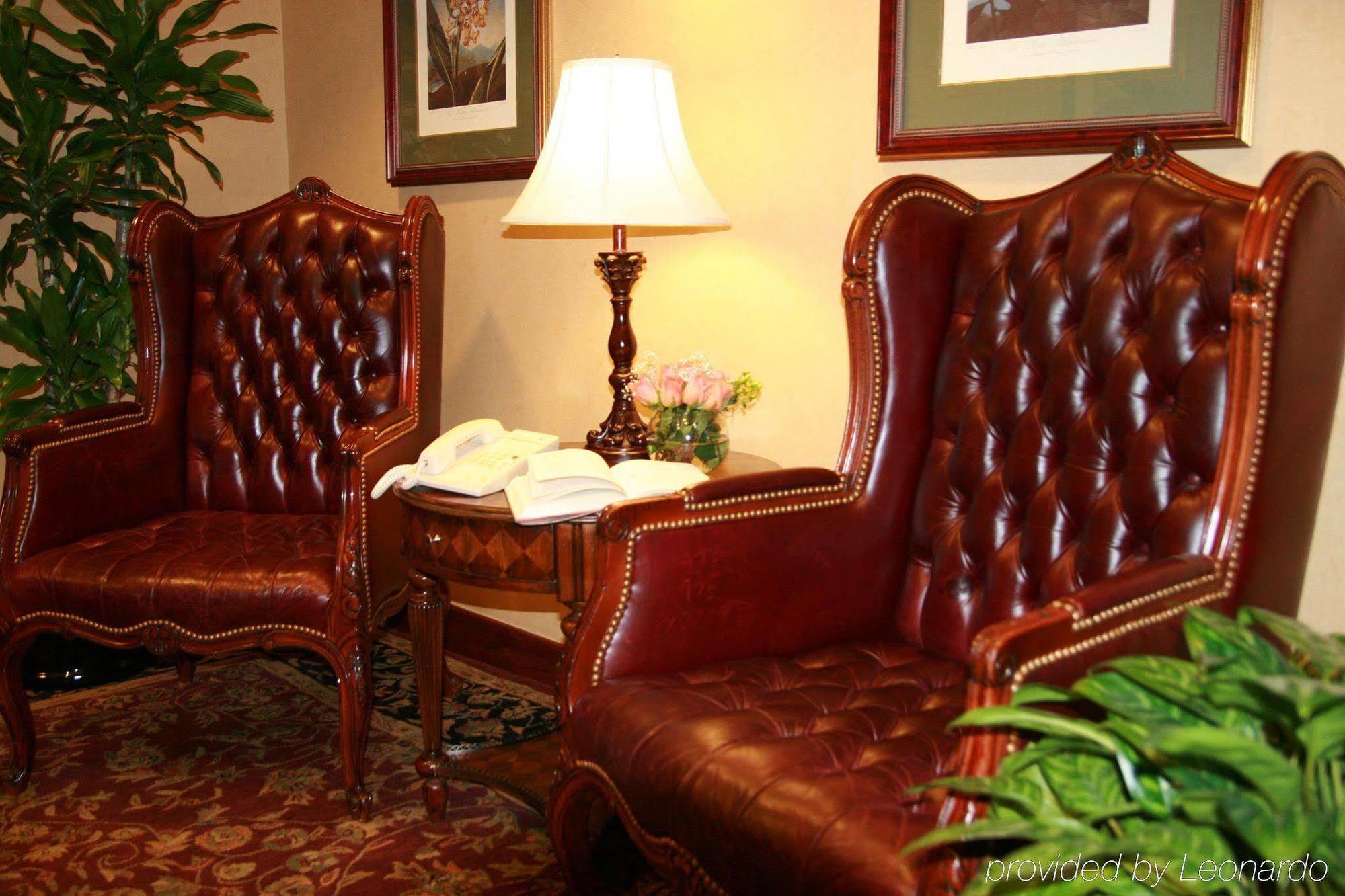 Hampton Inn Greensboro Airport Интерьер фото